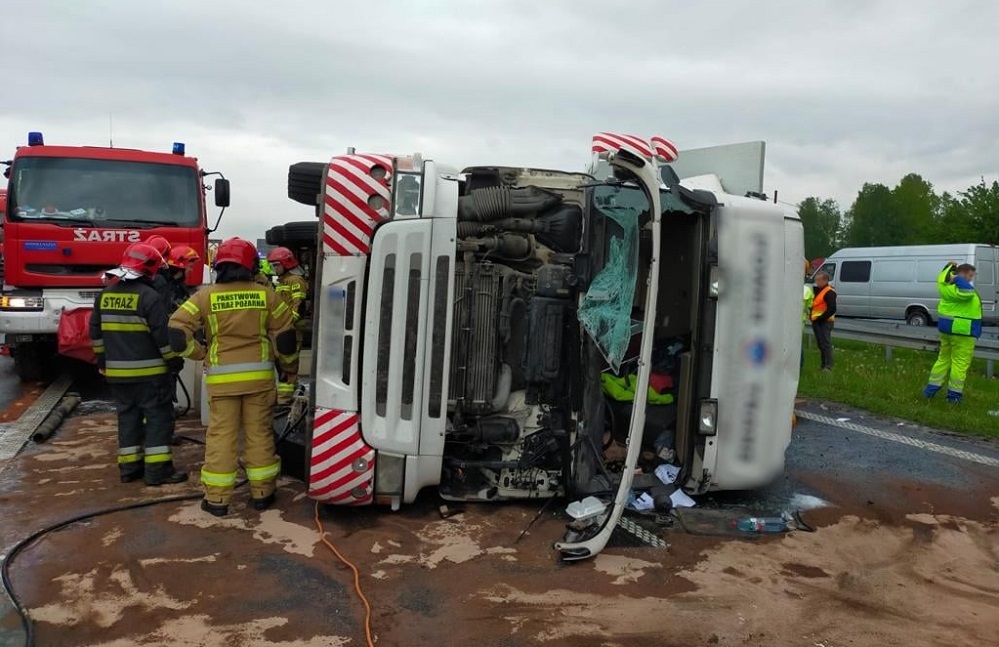 Wypadek na autostradzie A4 w Mysłowicach Przewróciła się ciężarówka