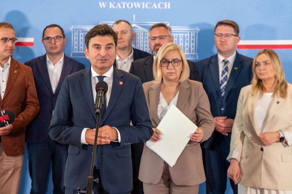 Dodatkowe pieniądze na usuwanie nielegalnie zgromadzonych odpadów w województwie śląskim - galeria