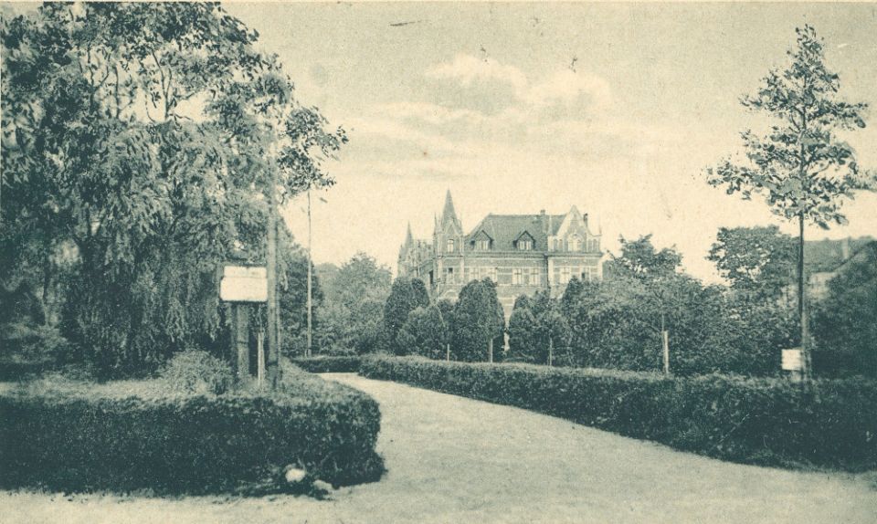 Alfons Lokay - Pszczyna: Plac Karola Miarki 1938/fot. POLONA