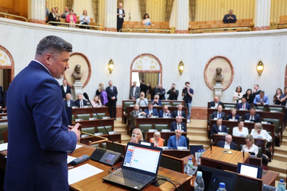 Pierwsza sesja Sejmiku VII kadencji. Wojciech Saługa marszałkiem - galeria
