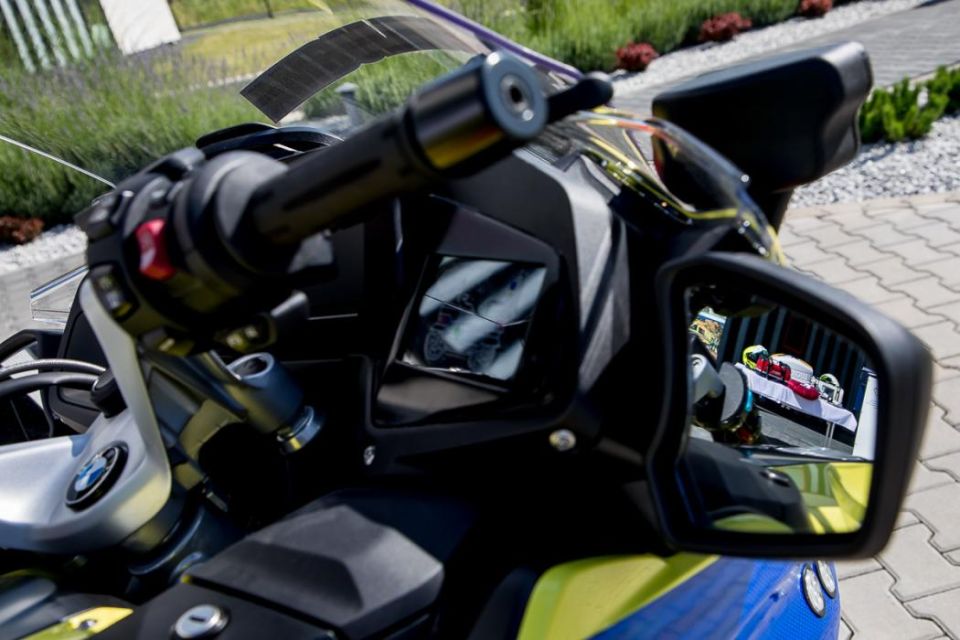 W siedzibie Rejonowego Pogotowia Ratunkowego w Sosnowcu przekazano nowoczesny motoambulans - galeria