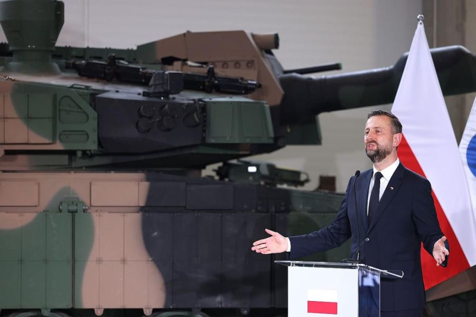 W Gliwicach podpisano umowę na dostawę 180 czołgów K2 dla Wojska Polskiego - galeria