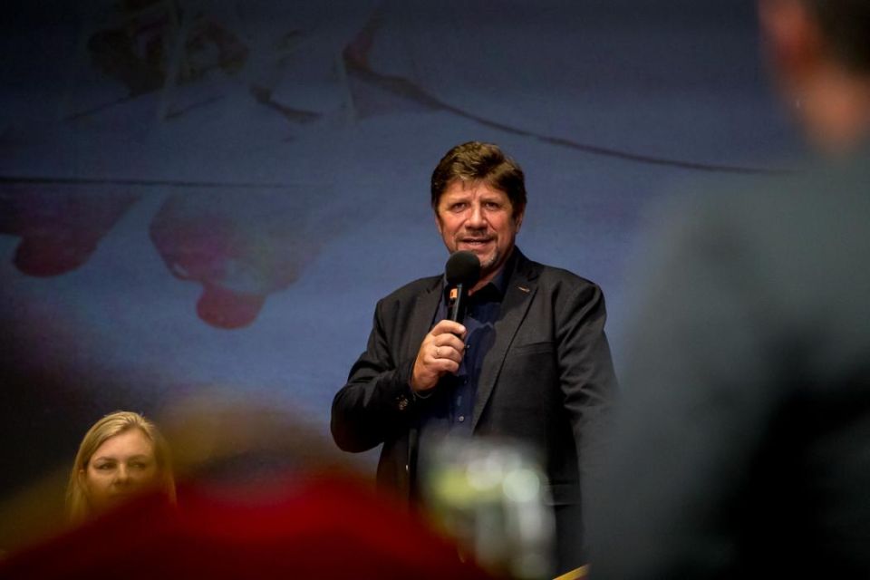Na scenie Teatru Śląskiego zorganizowano pierwszą odsłonę Śląskiego Stołu - galeria