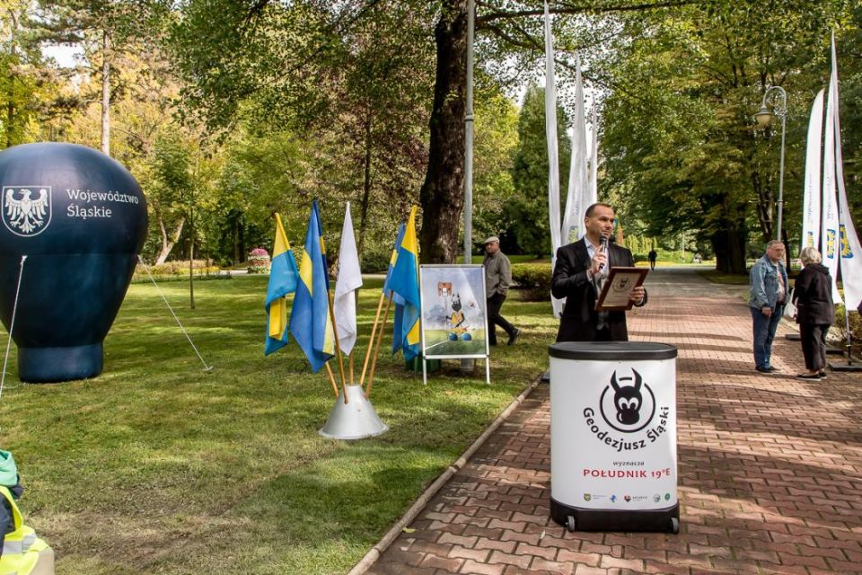 Bebok Geodezjusz wyznaczył Południk 19°E - galeria