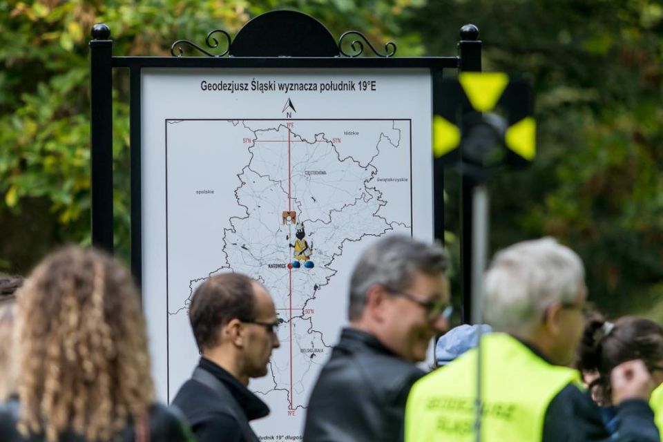 Bebok Geodezjusz wyznaczył Południk 19°E - galeria