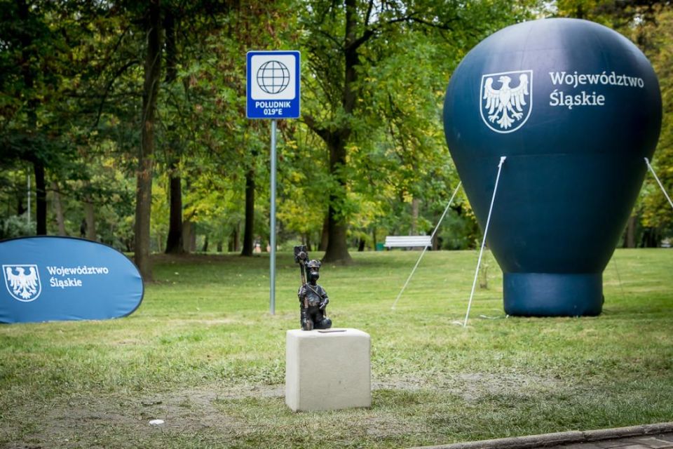 Bebok Geodezjusz wyznaczył Południk 19°E - galeria