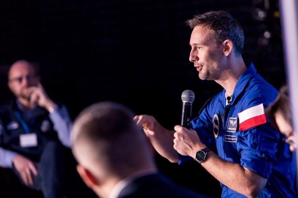 Kosmiczny bohater w Planetarium Śląskim - galeria