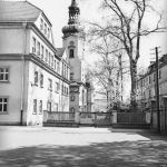 Pszczyna: Szkoła i kościół ewangelicki 1937/fot. NAC