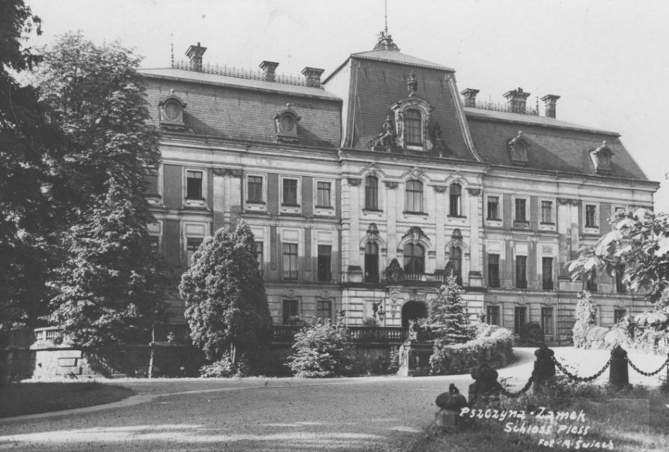 Zamek w Pszczynie - widok fasady (1918-1939)/fot. NAC