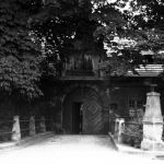 Pszczyna: Brama wjazdowa 1930/fot. NAC