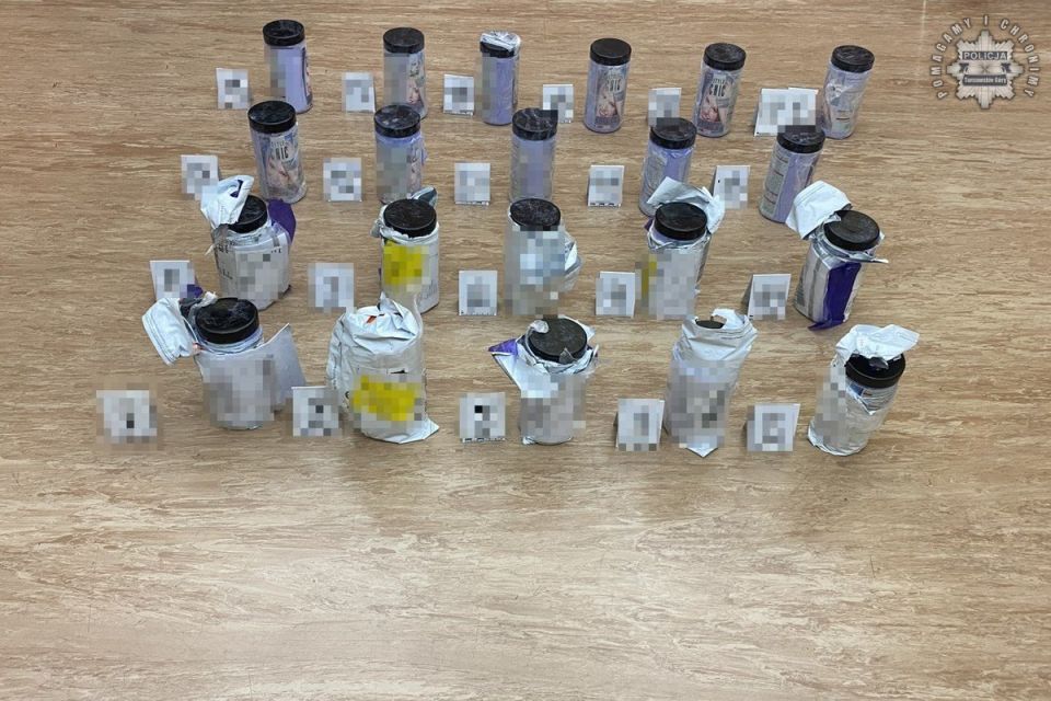 Z Egiptu do Tychów. Ogromna próba przemytu 43kg pseudoefedryny - galeria
