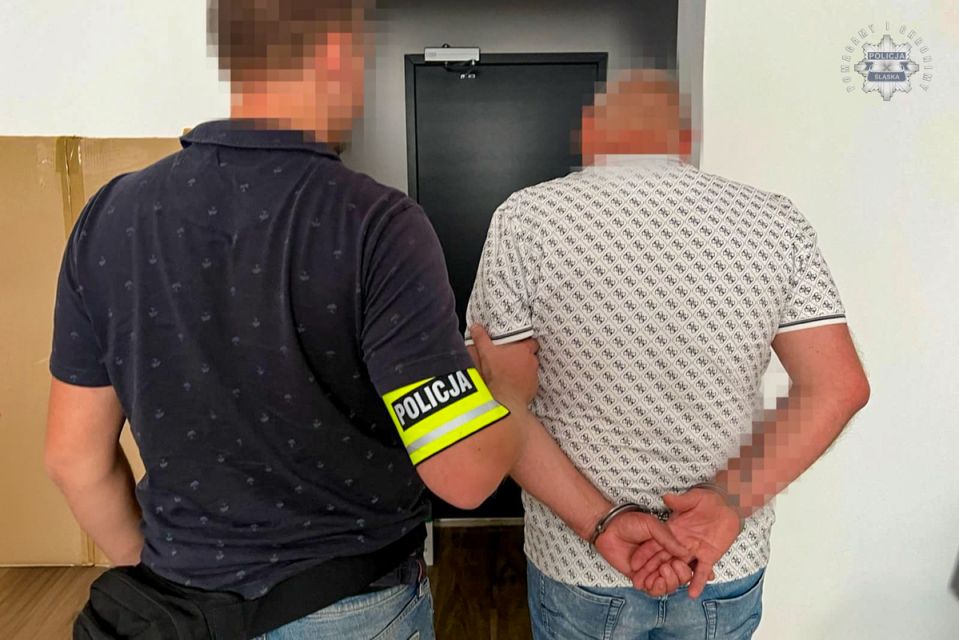 Fałszowanie dokumentów i handel żywnością z unijnej pomocy. Zatrzymano sześć osób - galeria
