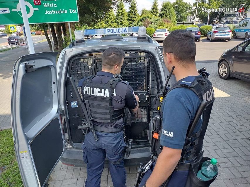 Dramat w Żorach. Partnerka ugodziła mężczyznę nożem podczas awantury - galeria
