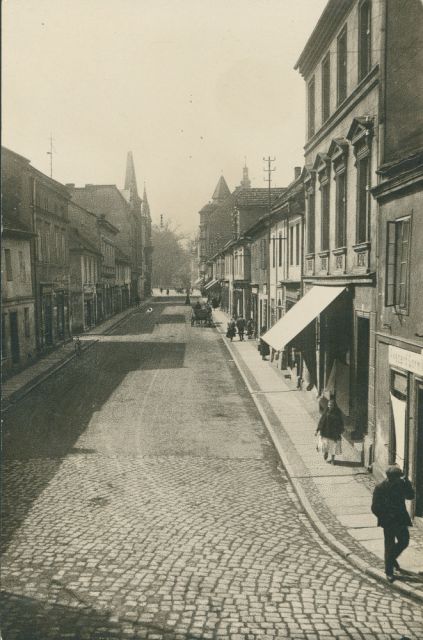 Pszczyna: Widok jednej z ulic Pszczyny (1933)/fot. NAC