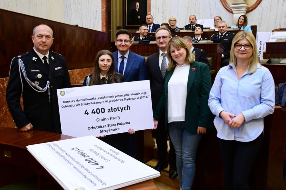 Śląskie inwestuje w bezpieczeństwo. 53 gminy otrzymają wsparcie - galeria