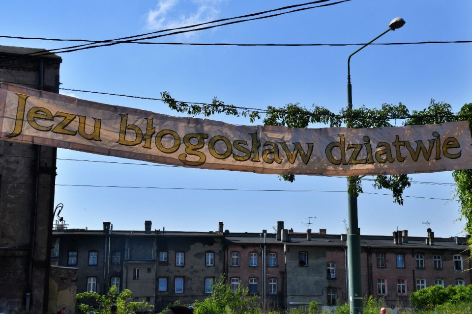 Procesja Bożego Ciała w Świętochłowicach - Lipinach przeszła do historii. Nie zabrakło tradycji i folkloru! - galeria