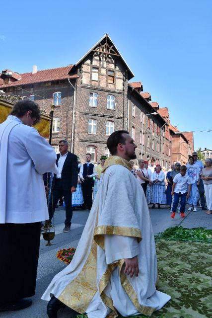 Procesja Bożego Ciała w Świętochłowicach - Lipinach przeszła do historii. Nie zabrakło tradycji i folkloru! - galeria