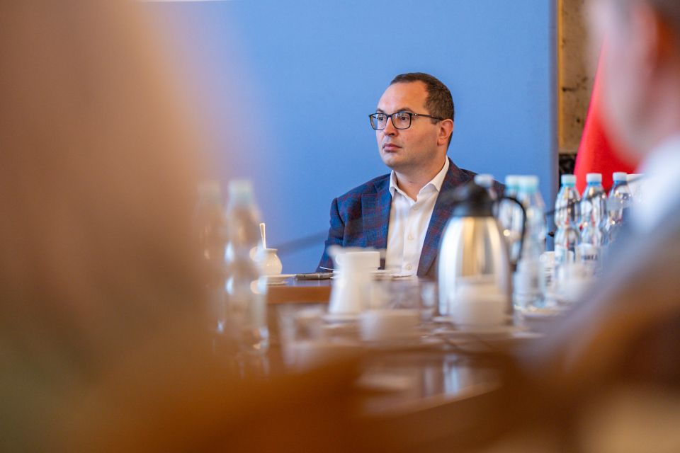 Dodatkowe pieniądze na usuwanie nielegalnie zgromadzonych odpadów w województwie śląskim - galeria