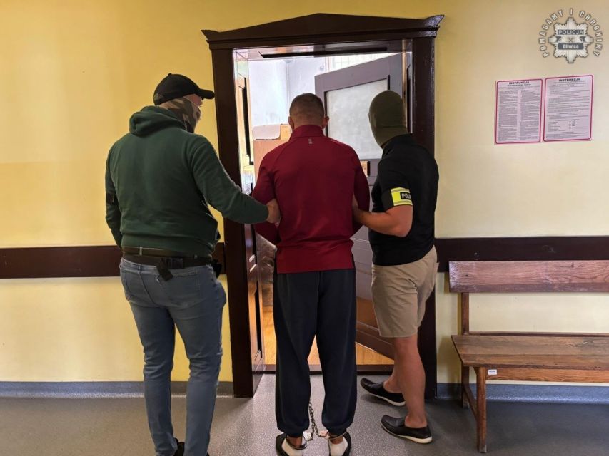 Dwóch mężczyzn zatrzymanych za kradzieże metodą na pracowników administracji - galeria