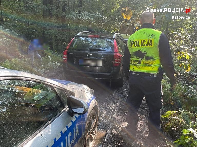 Pościg kierowcy na terenie Katowic i Mysłowic. 60-latek był nietrzeźwy! - galeria