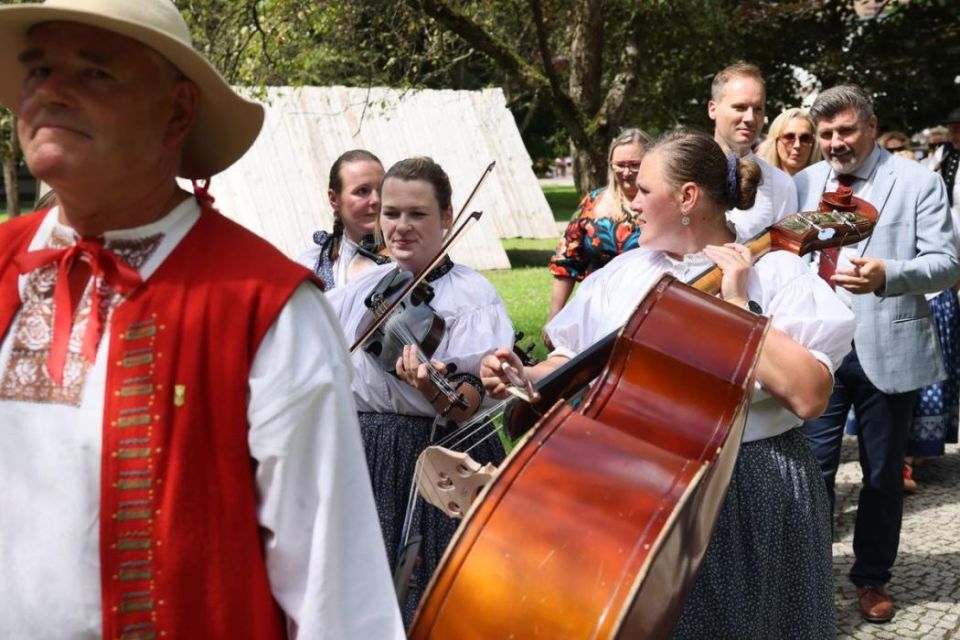 Tydzień Kultury Beskidzkiej. Muzyka, taniec i folklor z całego świata - galeria