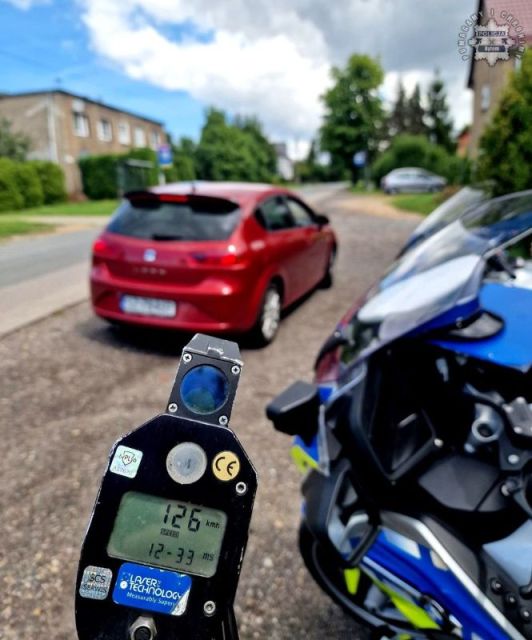 Pędził 126 km/h w zabudowanym. 22-latek stracił prawo jazdy! - galeria
