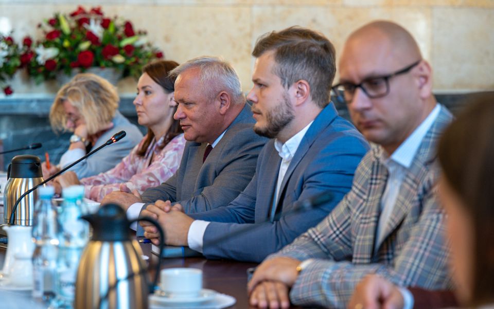 Dodatkowe pieniądze na usuwanie nielegalnie zgromadzonych odpadów w województwie śląskim - galeria