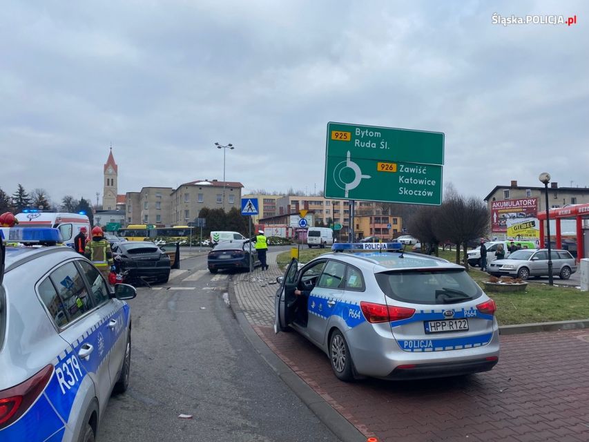 [FILM] Policyjny pościg za estońskim audi! Kierowca uderzył w porshe i uciekał dalej - galeria