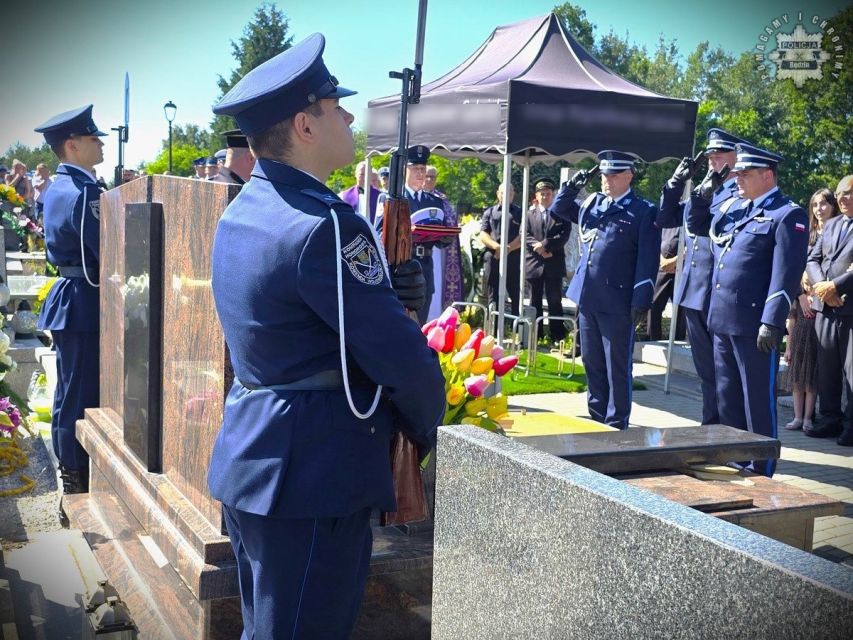 Ostatnie pożegnanie śląskich policjantów asp. szt. Iwony Bajan i podkom. Dariusza Stypuły - galeria