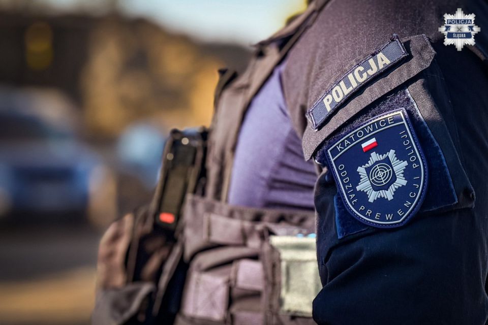 Policjanci rozbili mafię śmieciową - galeria