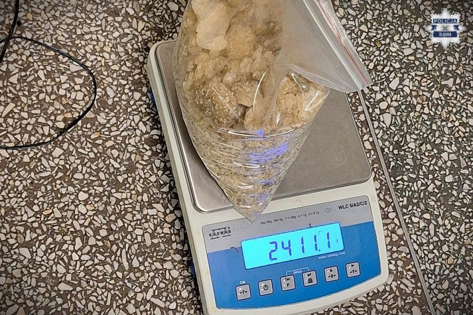 Policjanci przechwycili blisko 100 kilogramów narkotyków - galeria