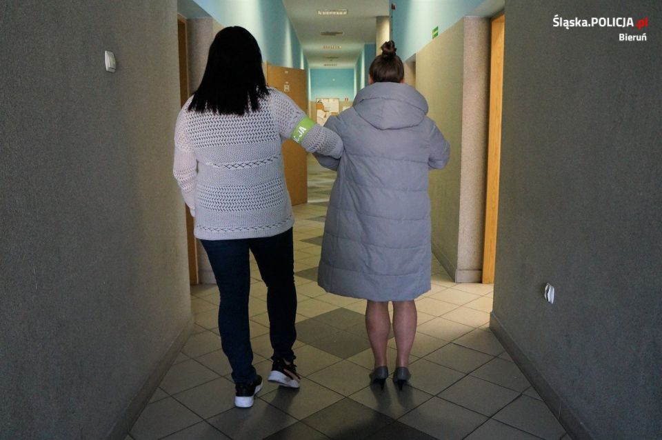 Bieruń: Kobieta próbowała zlecić zabójstwo swojego męża za 30 tysięcy złotych! - galeria