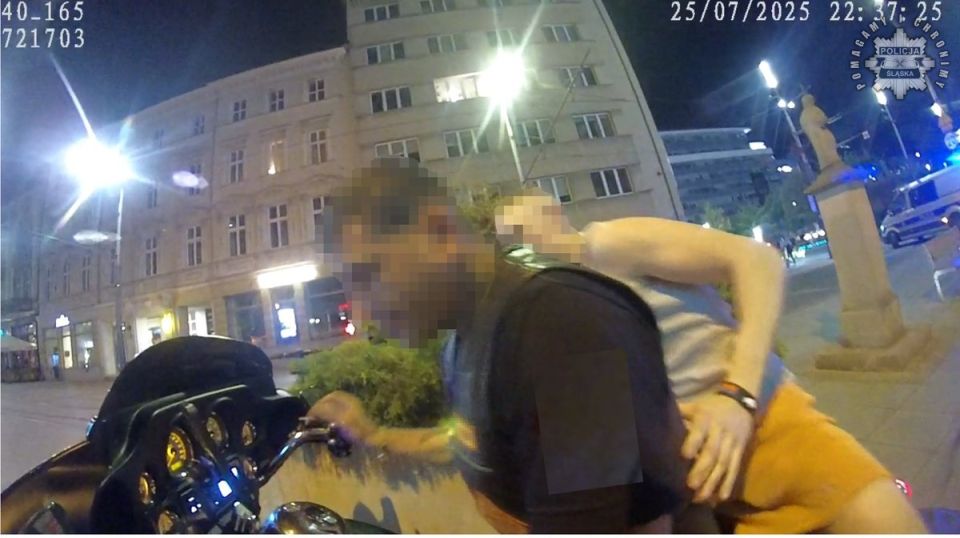 Ponad promil alkoholu i jazda po chodniku. Zatrzymano obywatela Belgii w Katowicach - galeria