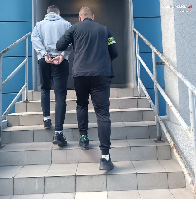 Narkotyki, broń i aresztowania – spektakularna akcja policji przeciw pseudokibicom! [FOTO] - galeria