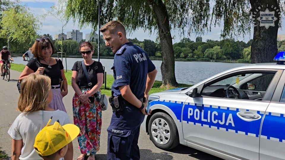 Bilet na basen zamiast mandatu. Akcja wraca do Świętochłowic! - galeria