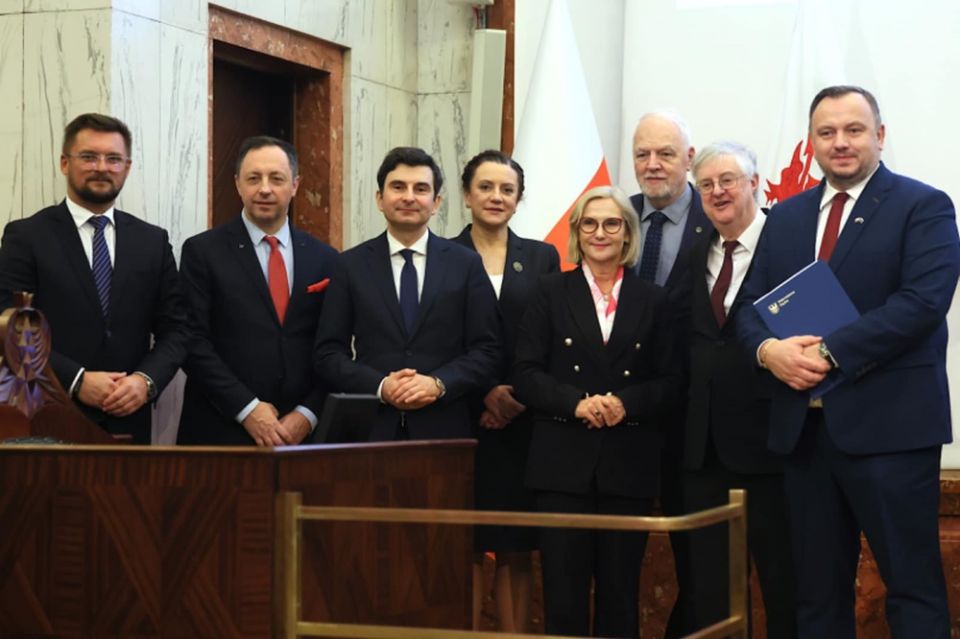 Delegacja Rządu Walii z wizytą w Katowicach. Województwo Śląskie podpisało Memorandum - galeria