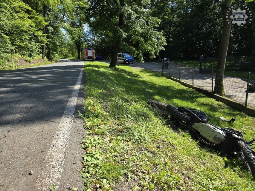 Tragiczny wypadek na ul. Cieszyńskiej. Nie żyje młody motocyklista - galeria