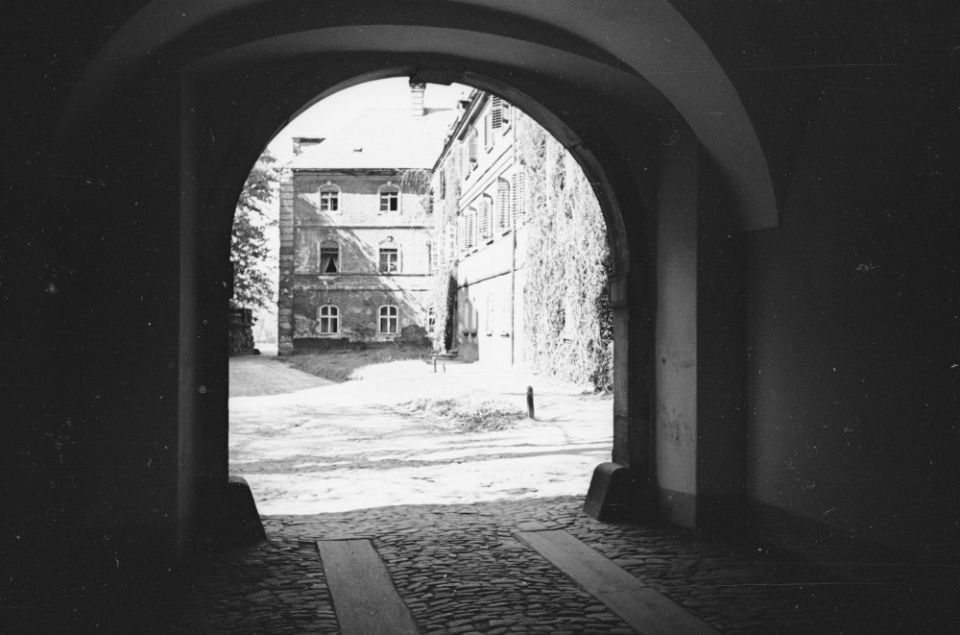 Fragment zamku widoczny z Bramy Wybrańców 1937/fot. NAC