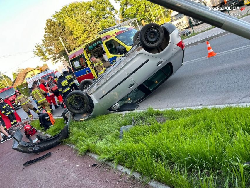 Zderzenie osobówki z rowerzystką w Łące! - galeria