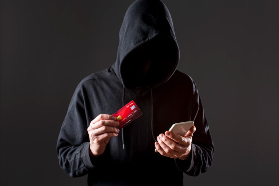 Gliwiczanka straciła 77 tys. zł przez fałszywą inwestycję w kryptowaluty - galeria
