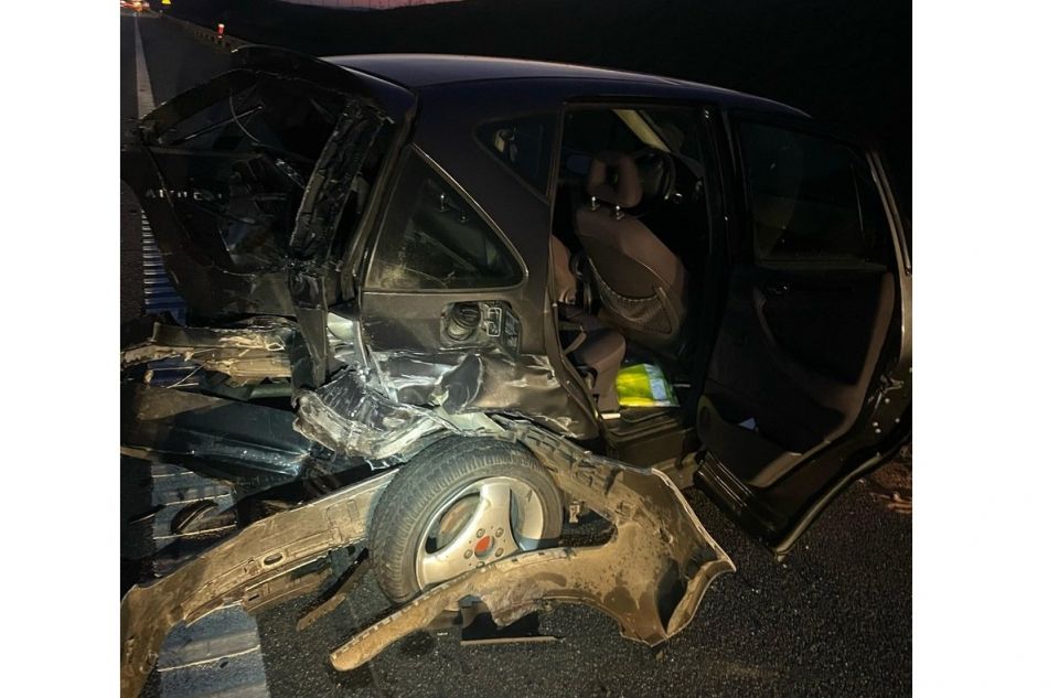Groźna kolizja na A1. Narkotyki, brak prawa jazdy i ranna pasażerka - galeria