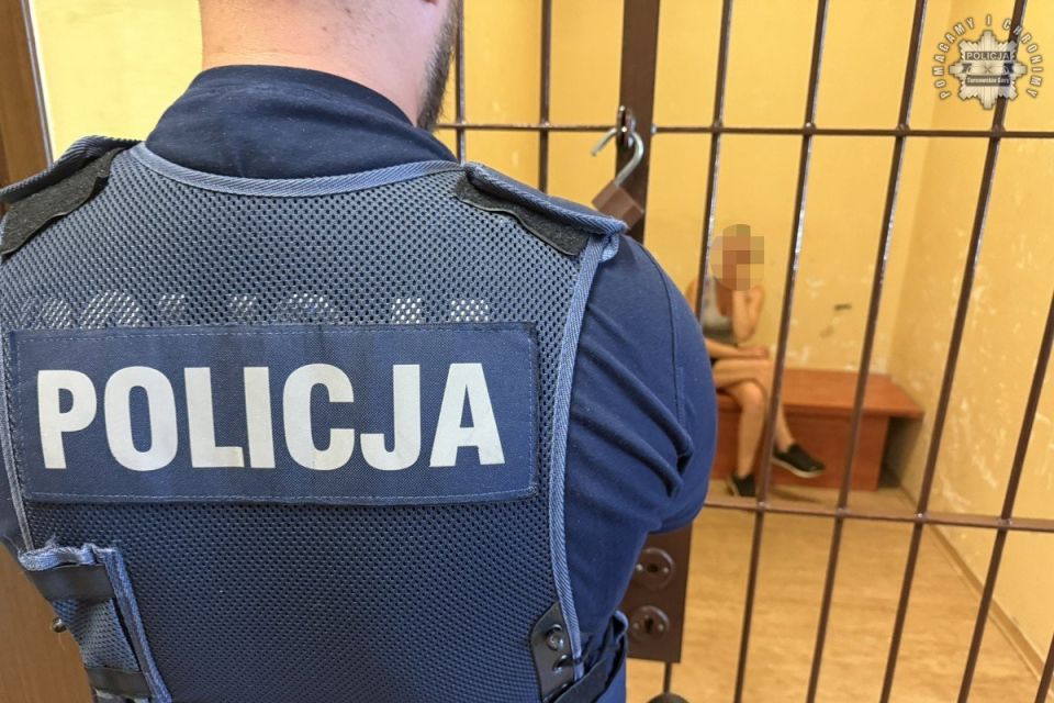 3,5 promila i dziecko w aucie. Pijana kierująca zatrzymana w Ptakowicach - galeria