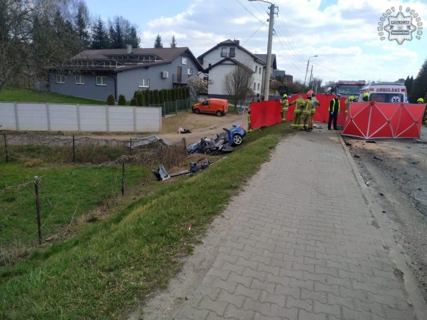 Tragedia na Raciborskiej w Rogowie. 32-letni kierowca nie przeżył - galeria