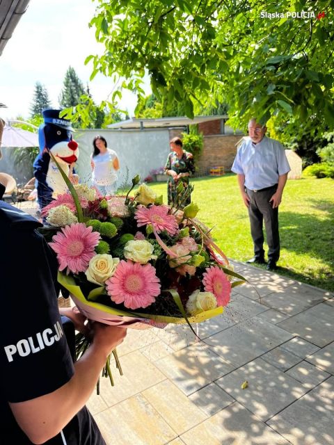 Policjanci pojawili się na uroczystym otwarciu nowej placówki zaprzyjaźnionego domu dziecka - galeria