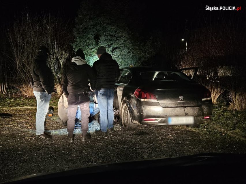 Katowiccy policjanci zatrzymali złodzieja samochodów na Śląsku i nie tylko - galeria