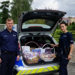 Racibórz: Komendant przekazał dzieciom słodycze i zabawki - galeria