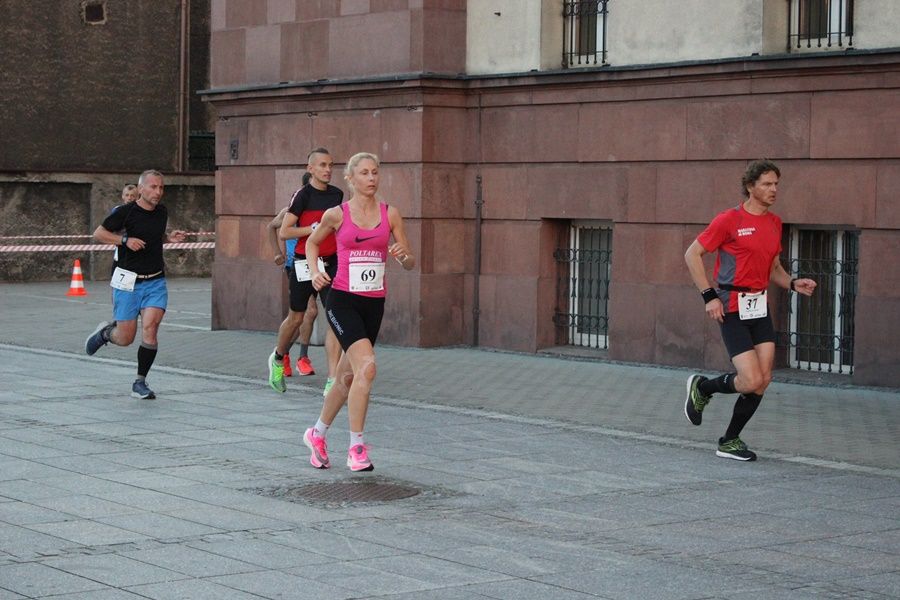 W Rudzie Śląskiej dobiegł końca XXII Międzynarodowy Bieg 12-godzinny - galeria