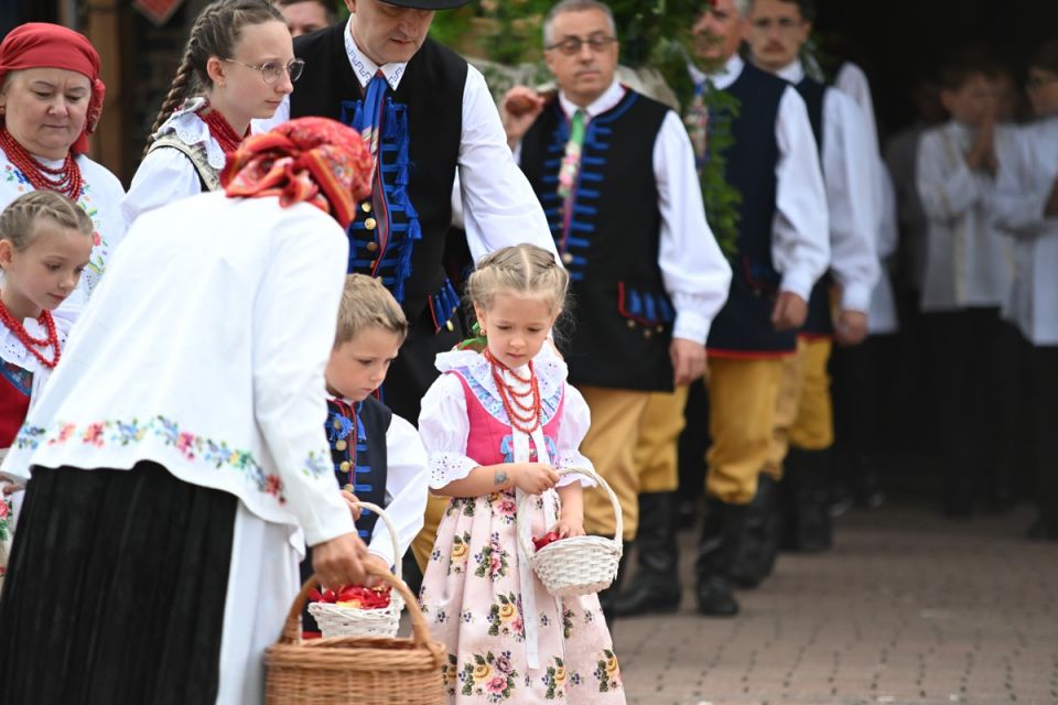 Świętochłowice: Tradycyjna procesja Bożego Ciała przeszła ulicami Lipin [ZDJĘCIA] - galeria