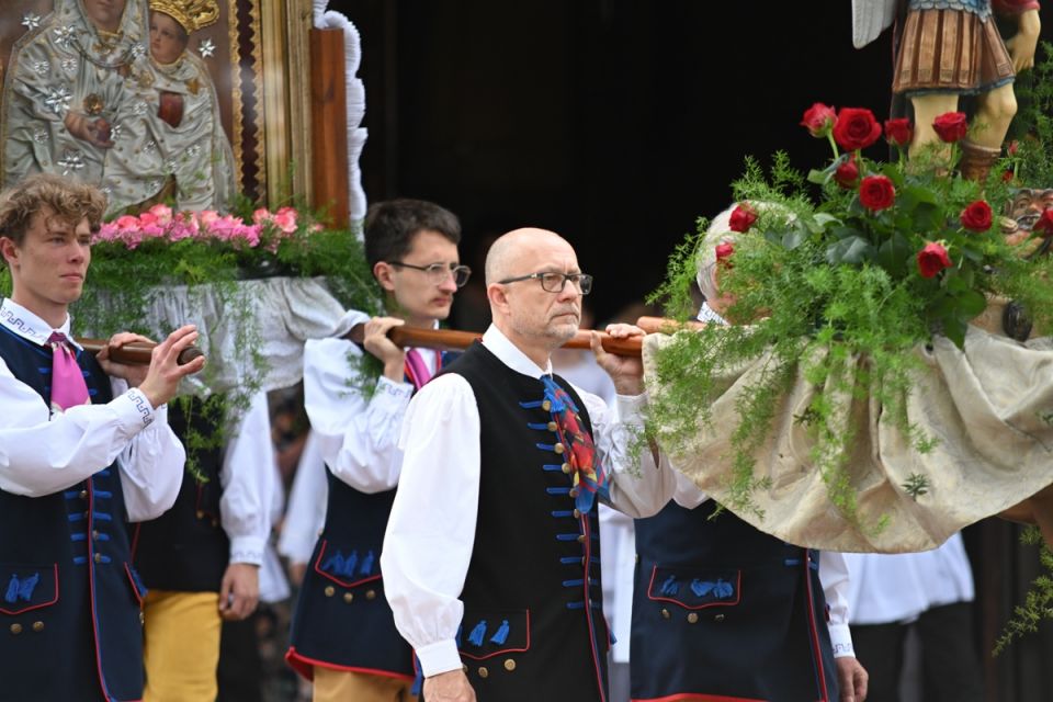 Świętochłowice: Tradycyjna procesja Bożego Ciała przeszła ulicami Lipin [ZDJĘCIA] - galeria