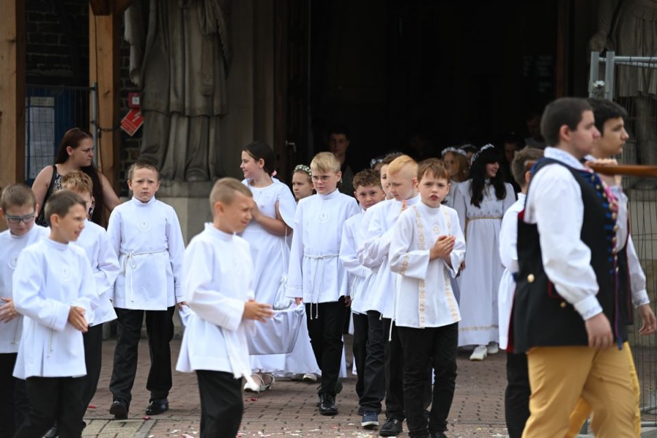 Świętochłowice: Tradycyjna procesja Bożego Ciała przeszła ulicami Lipin [ZDJĘCIA] - galeria